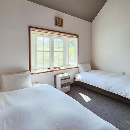 Sunshine Hakuba Ski-To-Door Екстер'єр фото