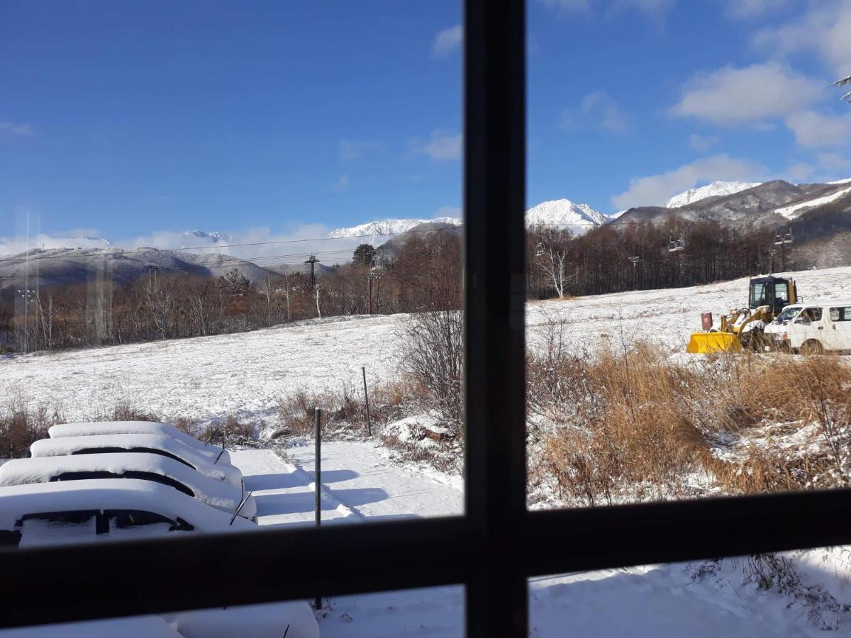 Sunshine Hakuba Ski-To-Door Екстер'єр фото