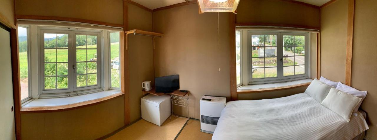 Sunshine Hakuba Ski-To-Door Екстер'єр фото